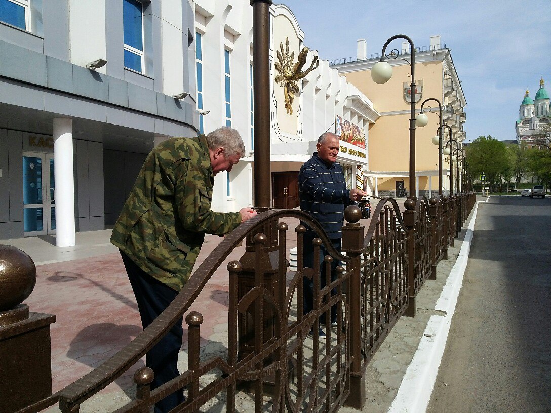 Субботник в ТЮЗе