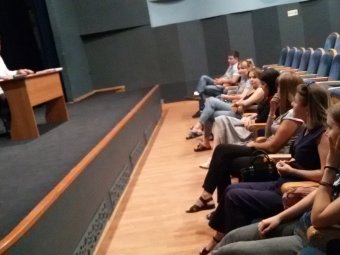 В театре юного зрителя обучают актерскому мастерству