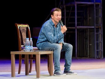 Сергей Безруков провел мастер-класс для астраханцев