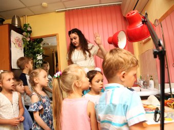 В ТЮЗе рассказали юным театралам о секретах актёрской профессии