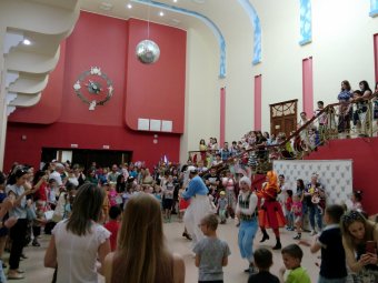 В День защиты детей ТЮЗ устроил настоящий театральный марафон!
