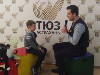 ТЮЗ приглашает детей на съёмки проекта «Визит под софит»