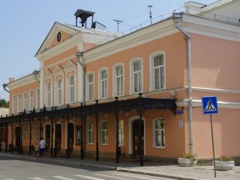 Театр юного зрителя поздравляет драматический театр с Днём рождения!