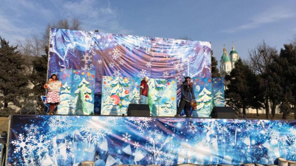 Новогодний хоровод с участием актёров ТЮЗа