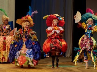 Срочно нужна помощь: в ТЮЗе перепутались сказки!!!