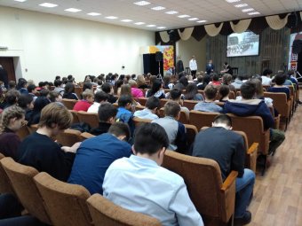 ТЮЗ представил «Мир, постоянно воюющий»