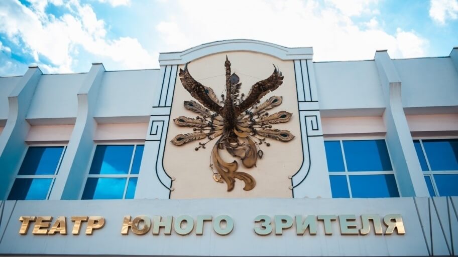 В АСТРАХАНСКОМ ТЮЗЕ ИДЁТ ПОДГОТОВКА К НОВОМУ ТЕАТРАЛЬНОМУ СЕЗОНУ