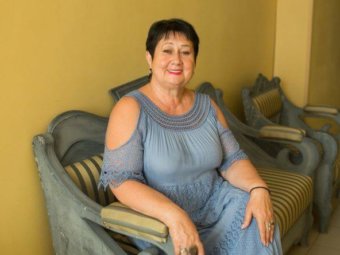 ТЮЗ поздравляет заведующую труппой театра с днём рождения!