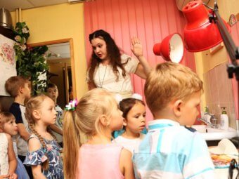 Приглашаем на экскурсии по театральному закулисью