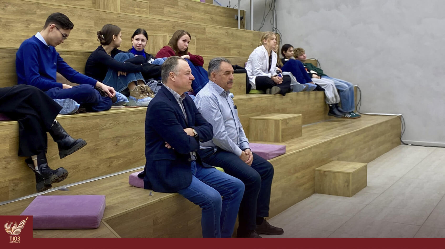 В Молодежном центре «Коса» прошла читка пьесы «Призыв».